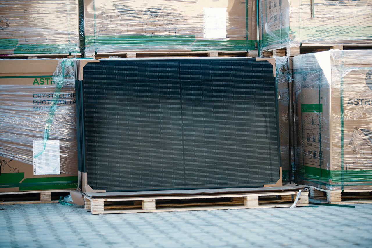 transport paneli fotowoltaicznych