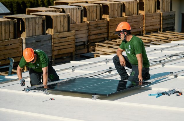 kompleksowe zestawy fotowoltaiczne w ofercie Calma