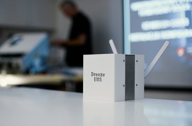 magazyny energii i sprzęt PV Breeze